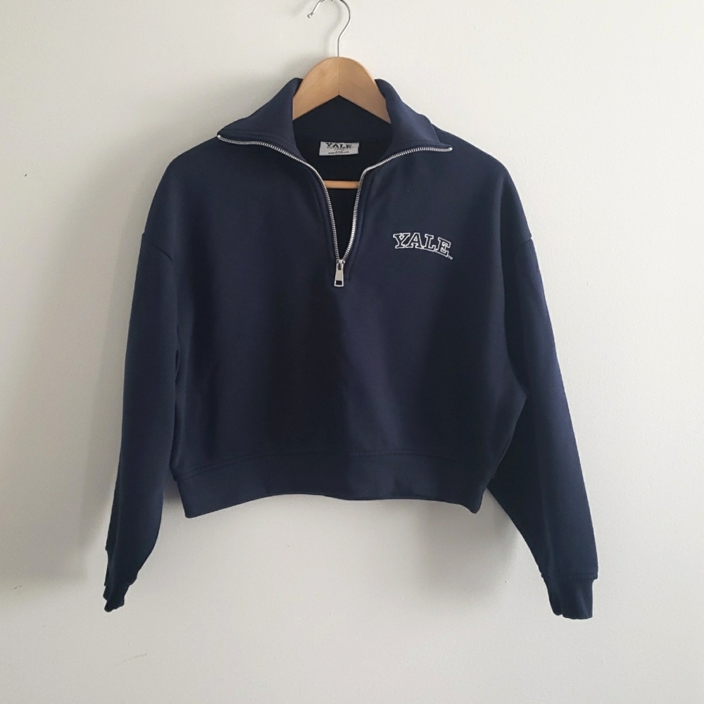 Yale University Navy Cropped Raglan Sleeved Sweatshirt XXS